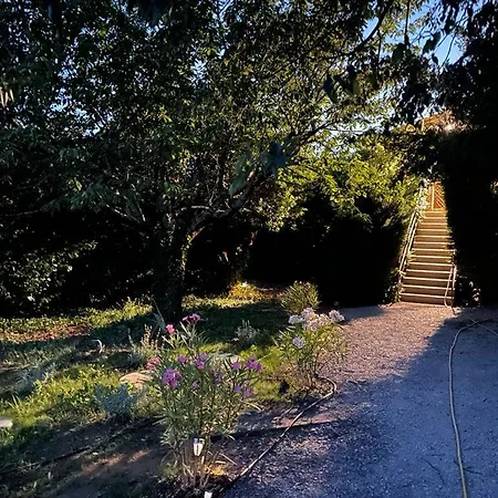 Homestay Mas Clementine Gites
